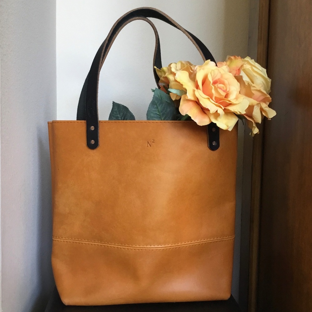 Elegant Tan Leather Tote Bag